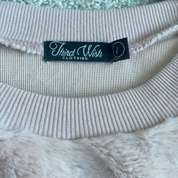 Soft sweatshirt with sequined reindeer face in  blush pink - Picture 3 of 9